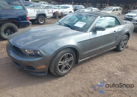 2010 Ford Mustang V6/V6 Premium z USA, uszkodzony, nr VIN 1ZVBP8EN7A5107670